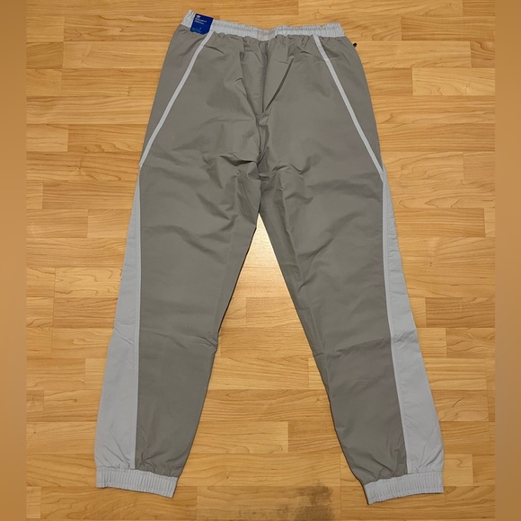 ADIDAS R.Y.V. V-LINE WOVEN TRACK PANTS - Picture 5 of 8